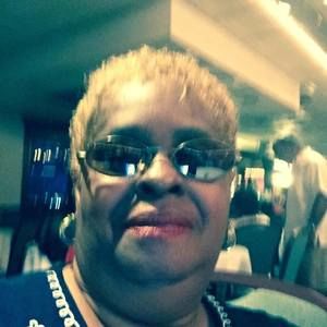 Meet your Posher, Yvette